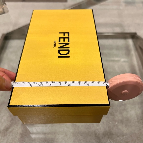 Small Fendi Gift Box - Picture 10 of 10
